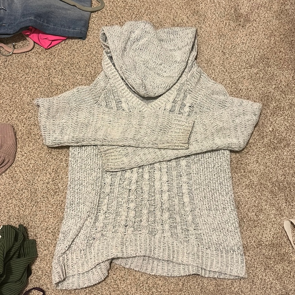 grey detailed sweater with hoodie